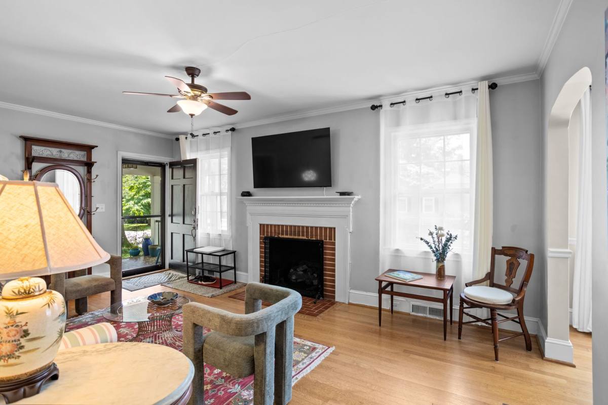 Apartment for rent at 2377 Westfield Ave, Winston Salem, NC 27103