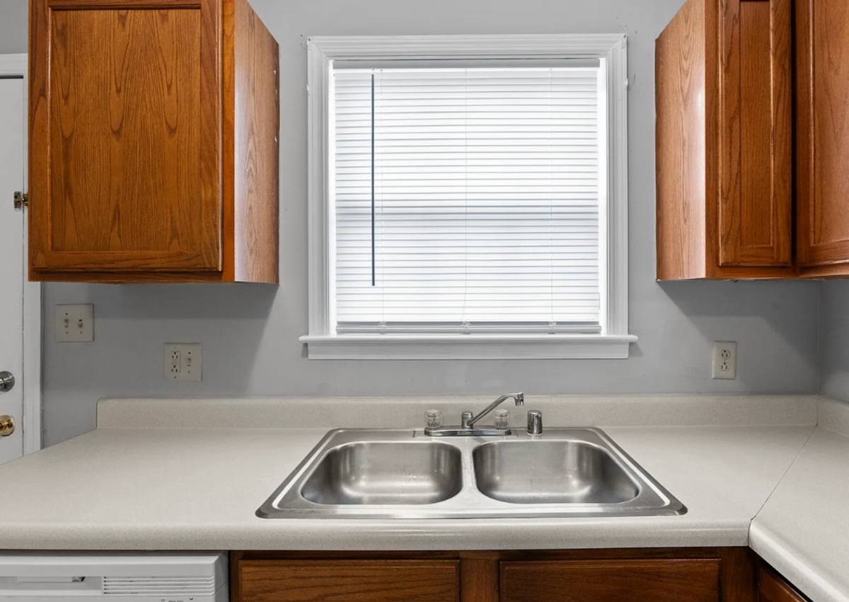 Apartment for rent at 1100 Richmond Green Dr, Richmond, KY 40475