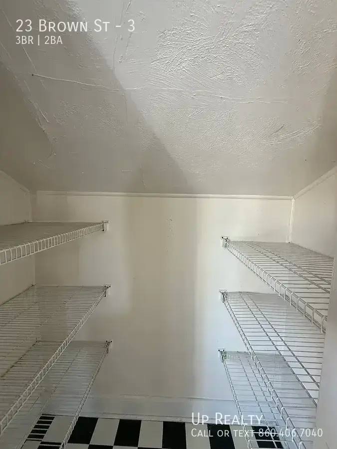 Apartment for rent at 23 Brown St #3, New Haven, CT 06511