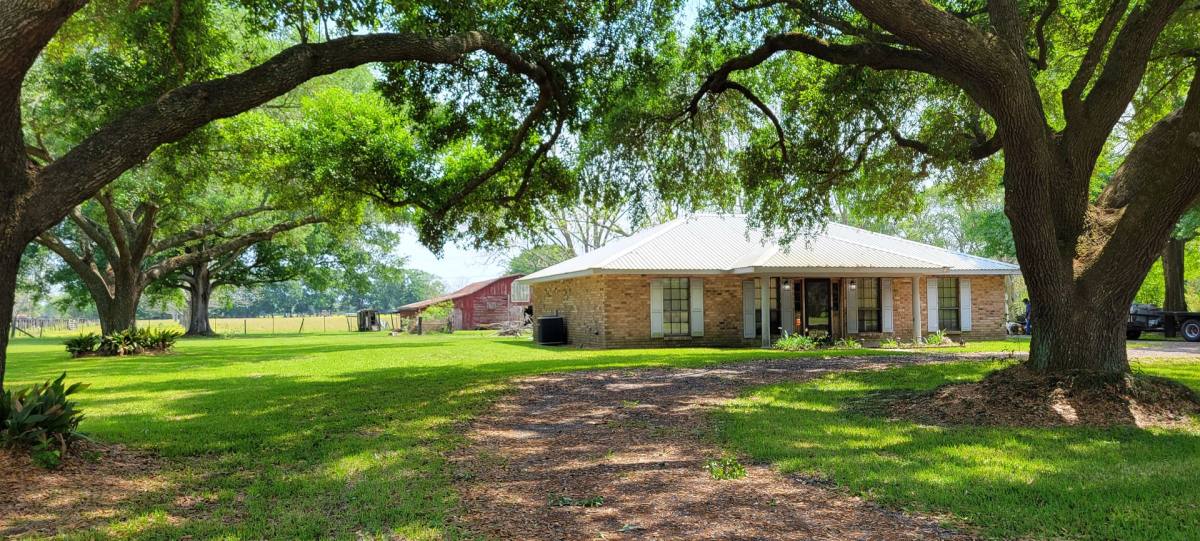 House for rent at 1821 Gendarme Rd, Carencro, LA 70520