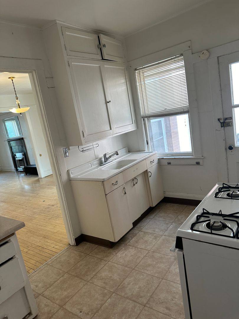 Apartment for rent at 711 715 719 Broadway N, Fargo, ND 58102