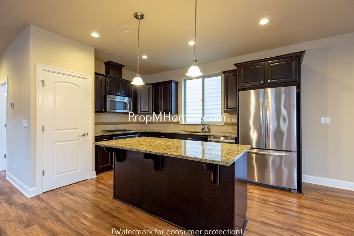 House for rent at 10655 SW Barber St, Wilsonville, OR 97070