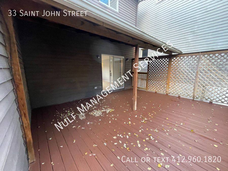 House for rent at 33 Saint John St, McKees Rocks, PA 15136