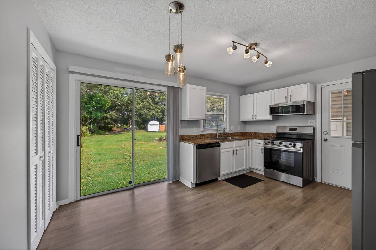 House for rent at 2527 Country Club Rd, Jacksonville, NC 28546