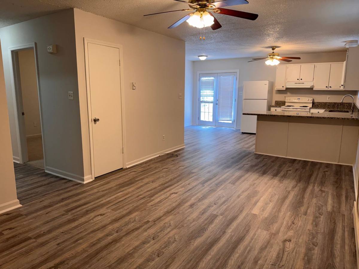 Apartment for rent at 816 Fisher Ferry St, Thomasville, NC 27360
