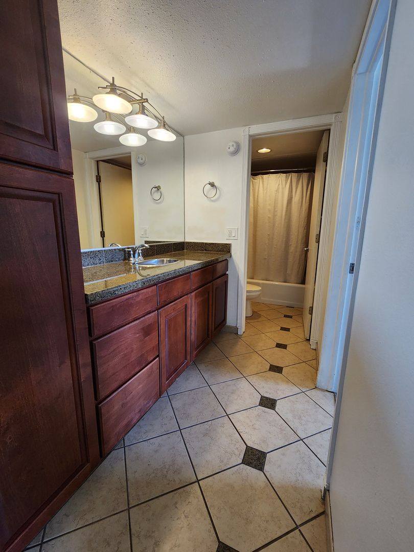 Condo for rent at 1020 15th St #34G, Denver, CO 80202