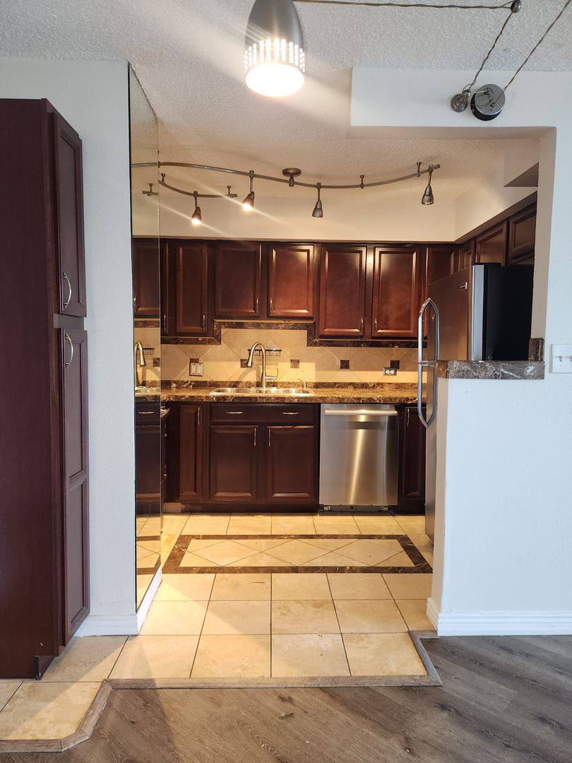 Condo for rent at 1020 15th St #34G, Denver, CO 80202