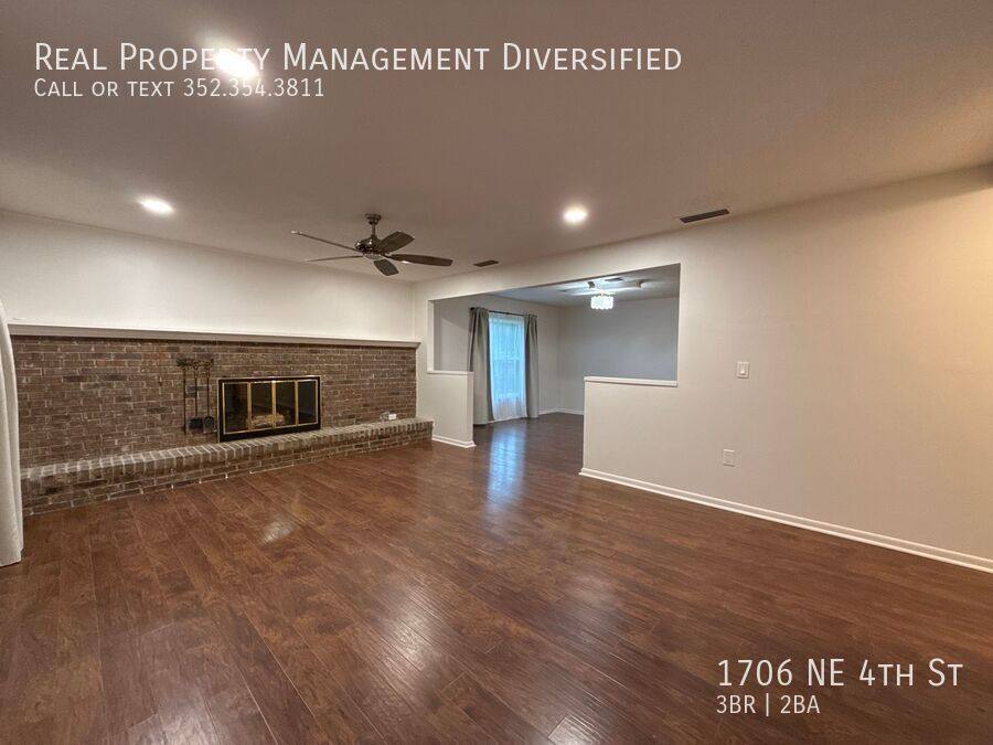 House for rent at 1706 NE 4th St, Ocala, FL 34470