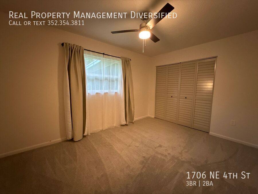 House for rent at 1706 NE 4th St, Ocala, FL 34470
