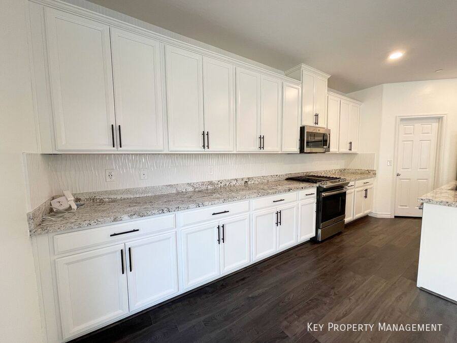 Townhouse for rent at 7035 Denio Island St, North Las Vegas, NV 89084