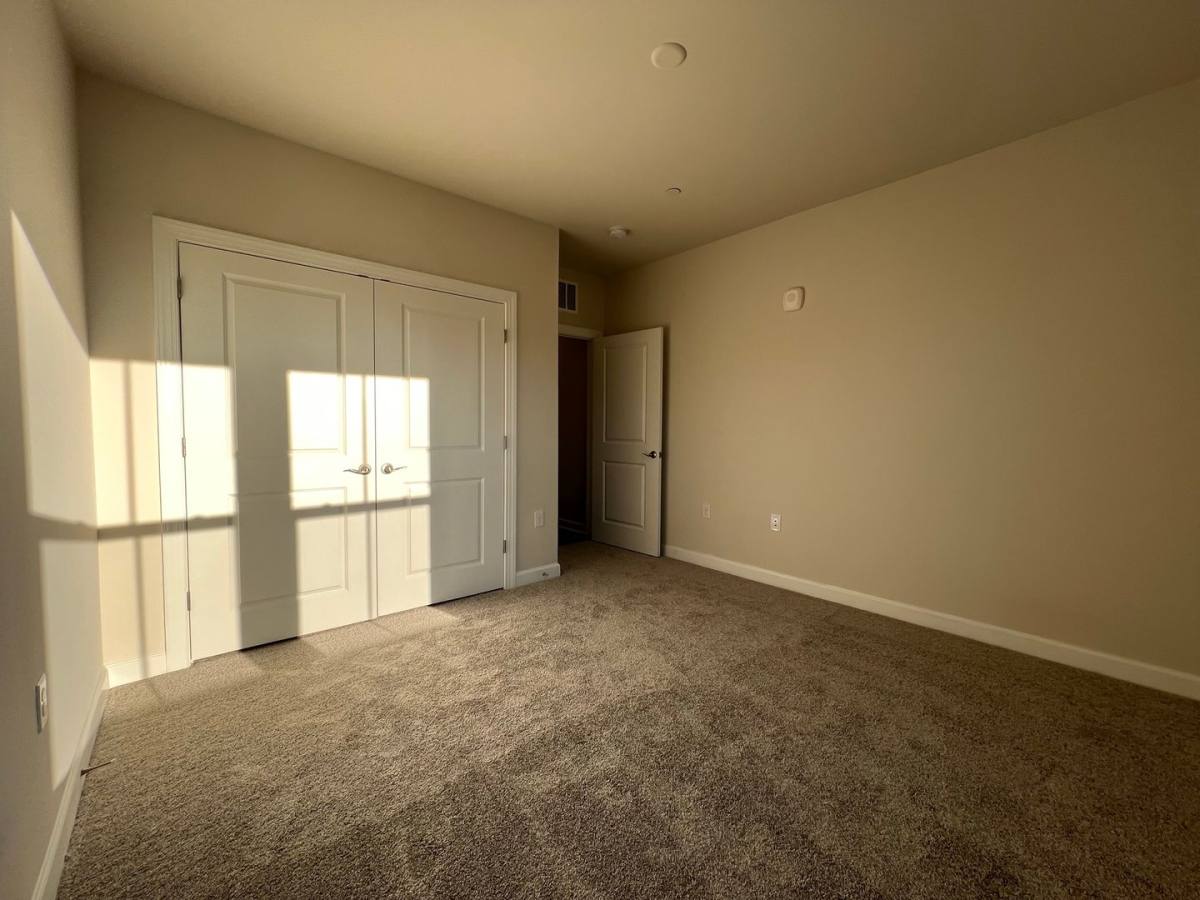 Condo for rent at 3927 Fair Ridge Dr #506, Fairfax, VA 22033