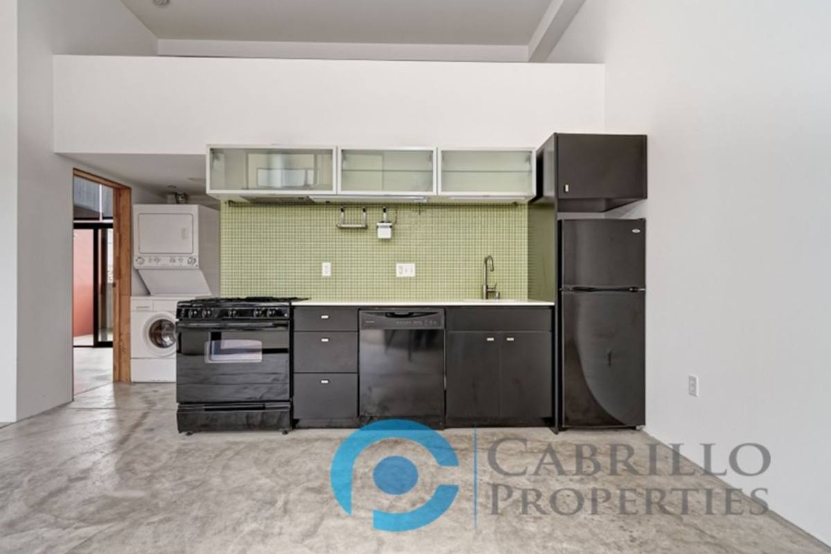 Apartment for rent at 3761 & 3771 Centre St, San Diego, CA 92103