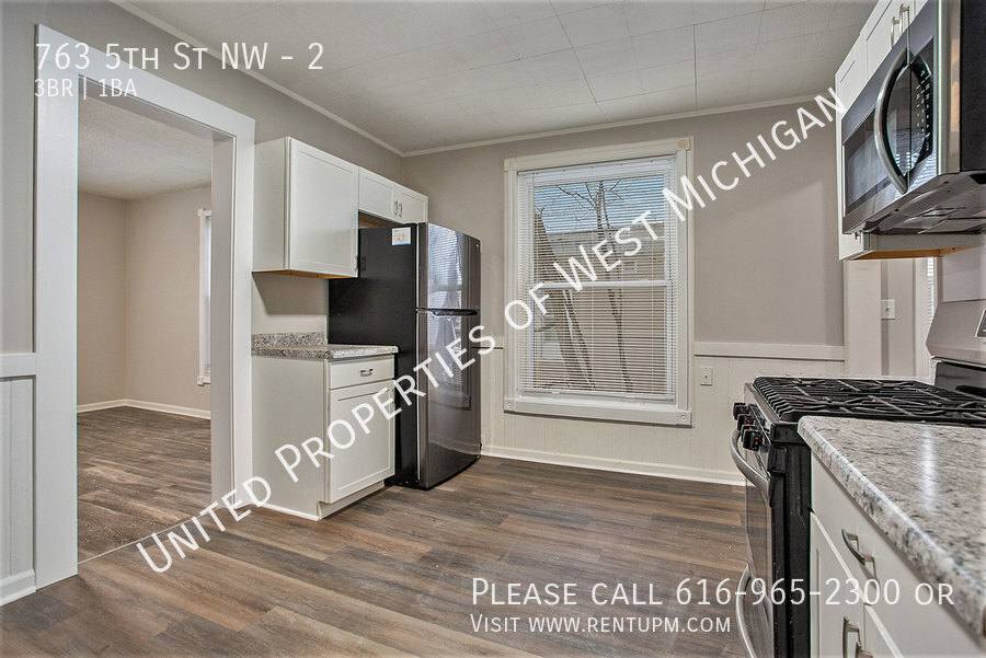 Apartment for rent at 763 5th St NW #2, Grand Rapids, MI 49504