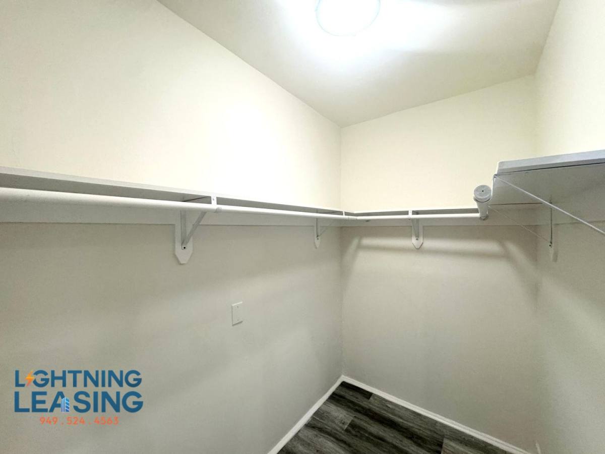 Apartment for rent at 400 N Coronado St #105, Los Angeles, CA 90026