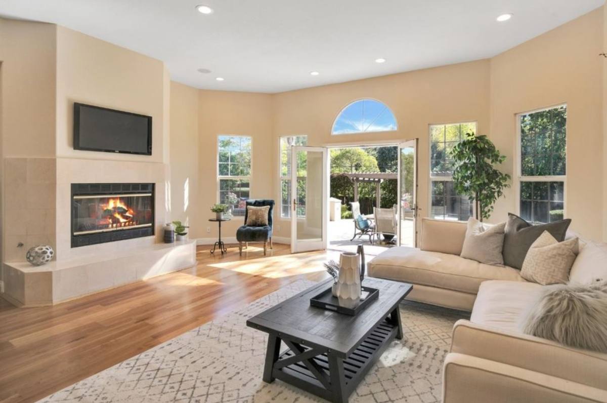House for rent at 18233 Saratoga Los Gatos Rd, Los Gatos, CA 95030