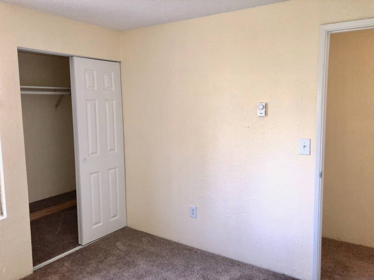 Apartment for rent at 902 28th St NE, Auburn, WA 98002