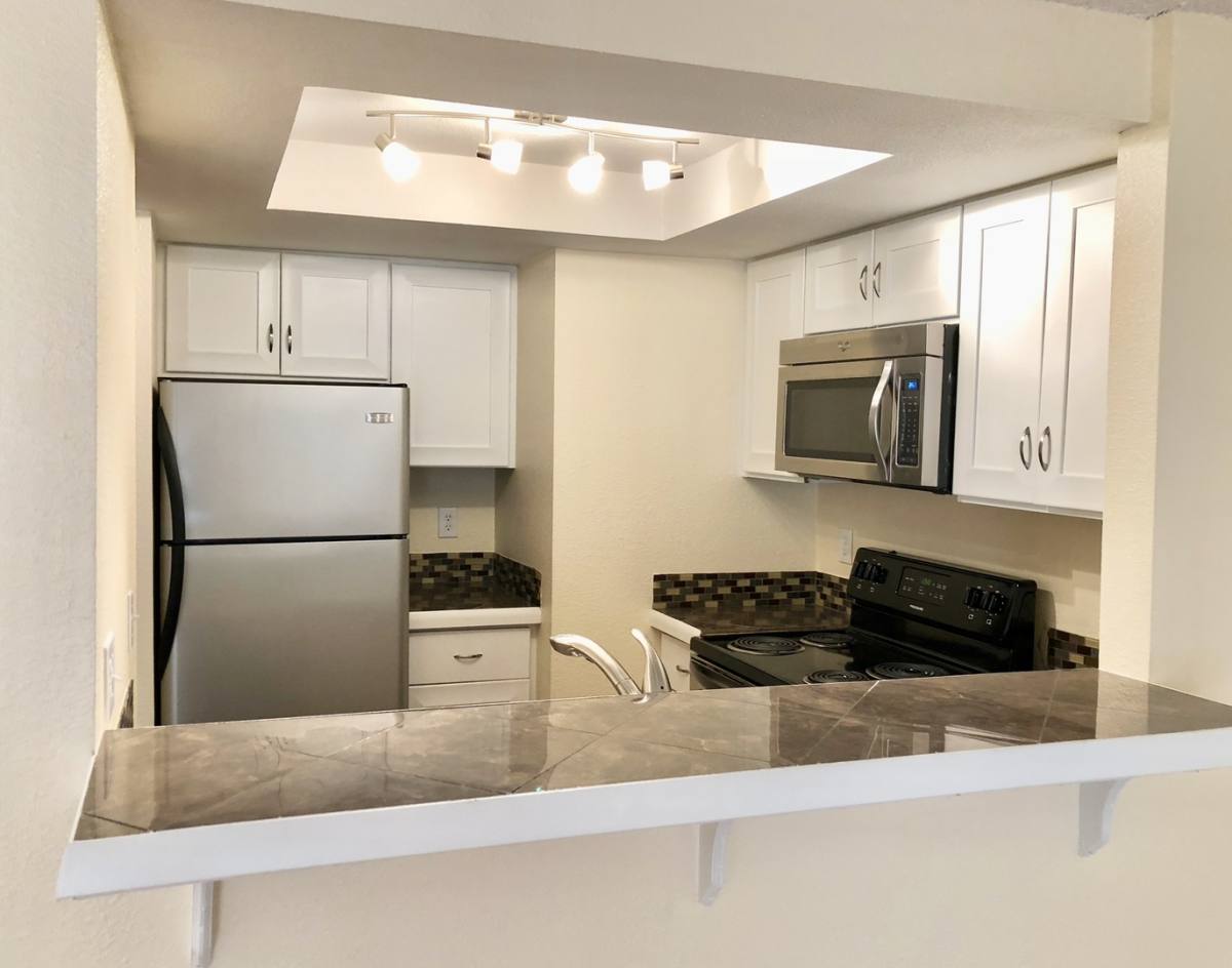 Apartment for rent at 902 28th St NE, Auburn, WA 98002