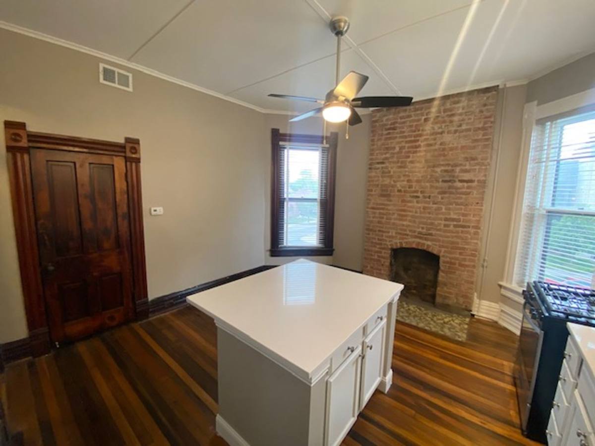 Apartment for rent at 182 Buttles Ave, Columbus, OH 43215
