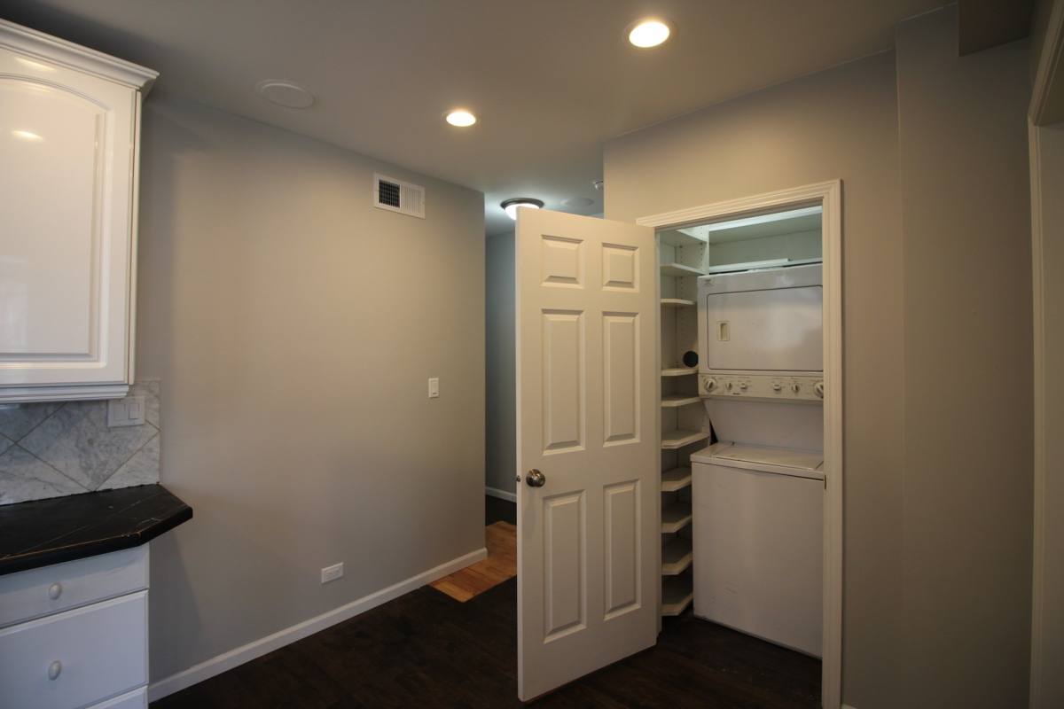 Apartment for rent at 4250-52 N Keystone Ave, Chicago, IL 60641