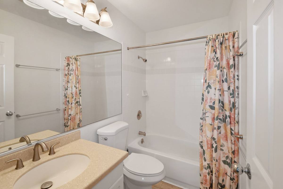Condo for rent at 75-6081 Ali'i Dr, Kailua Kona, HI 96740