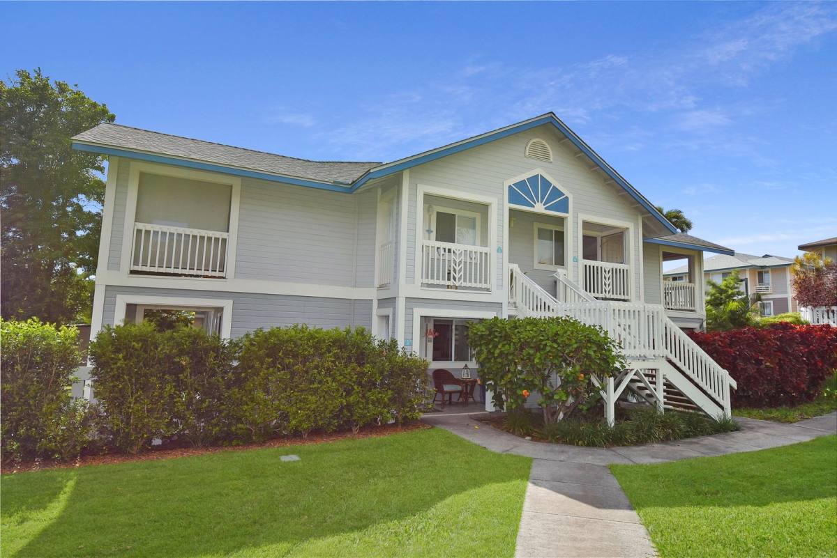 Condo for rent at 75-6081 Ali'i Dr, Kailua Kona, HI 96740