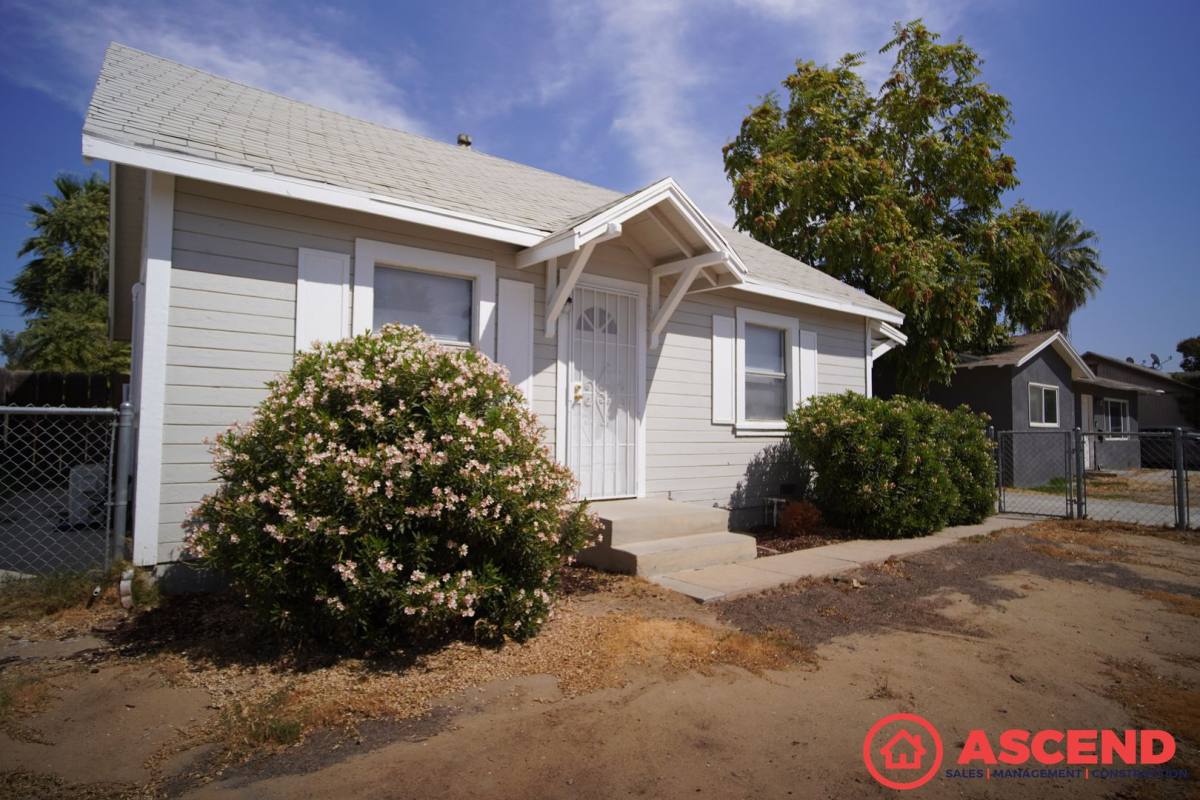 Apartment for rent at 412 El Tejon Ave, Bakersfield, CA 93308