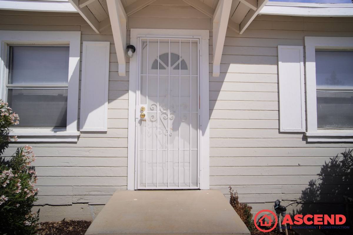 Apartment for rent at 412 El Tejon Ave, Bakersfield, CA 93308