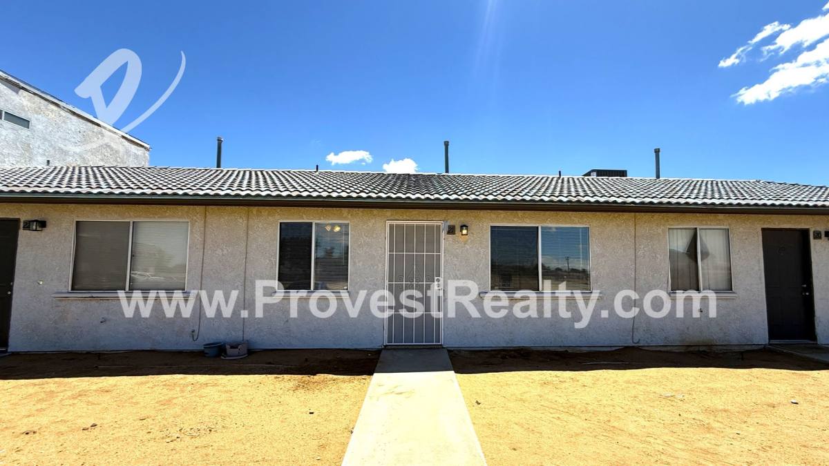 Apartment for rent at 22544 Sioux Rd, Apple Valley, CA 92308