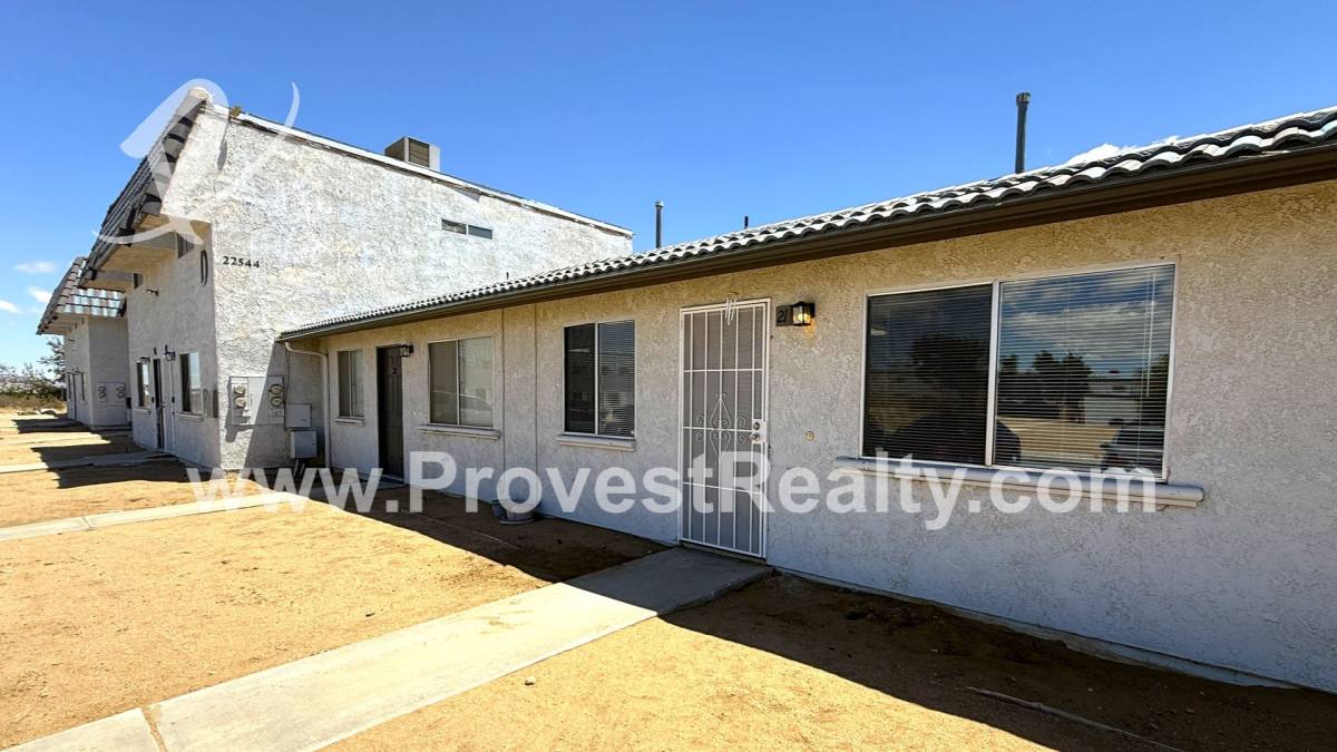 Apartment for rent at 22544 Sioux Rd, Apple Valley, CA 92308