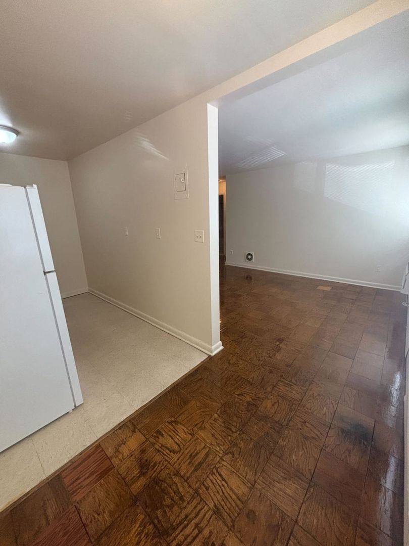 Apartment for rent at 1714 Summit Place NW, Washington, DC 20009