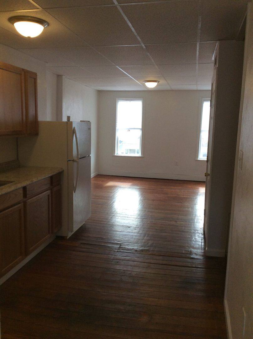 Apartment for rent at 707 E Prospect St, York, PA 17403