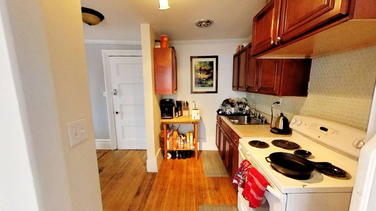 Apartment for rent at 595 University Ave #3, Rochester, NY 14607