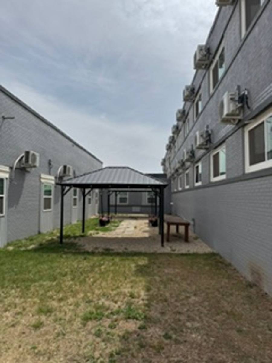 Apartment for rent at 808 Ave H, Levelland, TX 79336