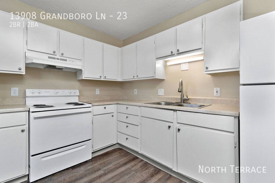 Apartment for rent at 13908 Grandboro Lane #23, Grandview, MO 64030