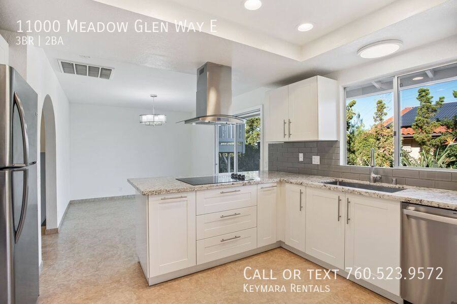 House for rent at 11000 Meadow Glen Way E, Escondido, CA 92026