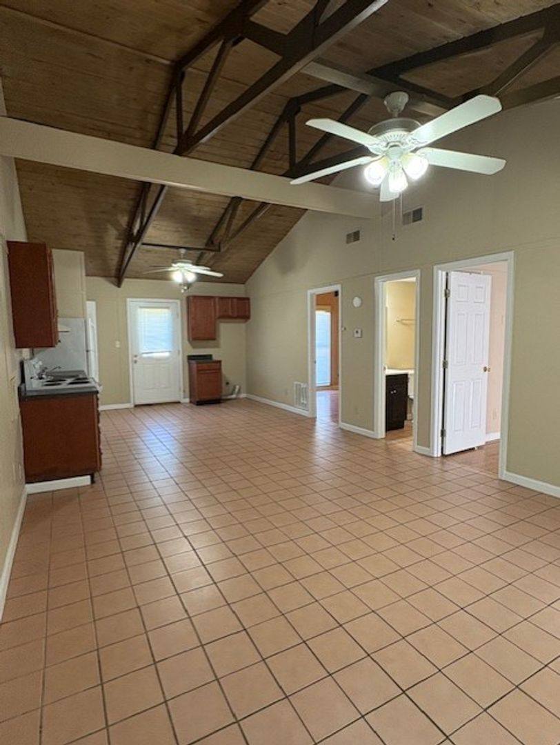 Townhouse for rent at 415 Circle Dr NE, Abingdon, VA 24210