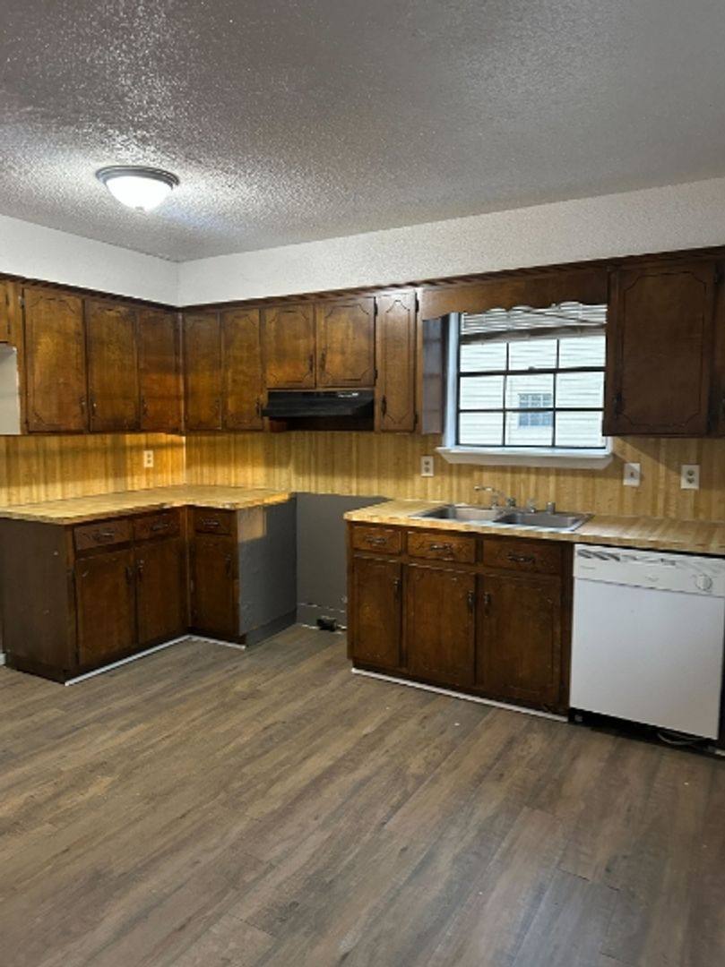 House for rent at 1715 6th Place Circle NW, Birmingham, AL 35215