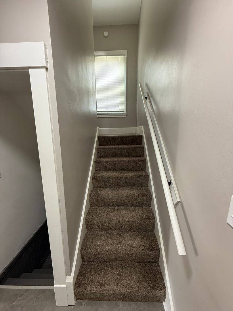 House for rent at 21 S Dunlap Ave, Youngstown, OH 44509