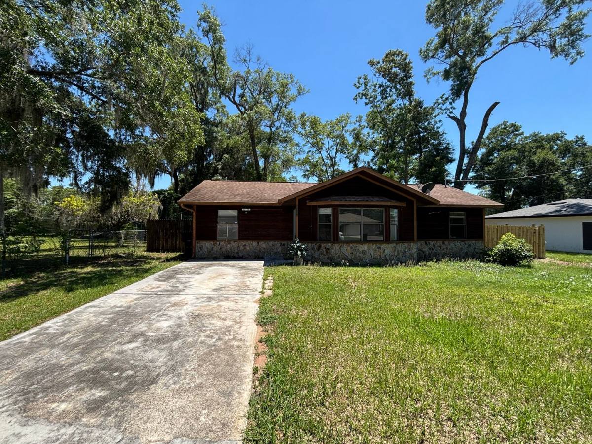 House for rent at 5532 NW 57th Place, Ocala, FL 34482