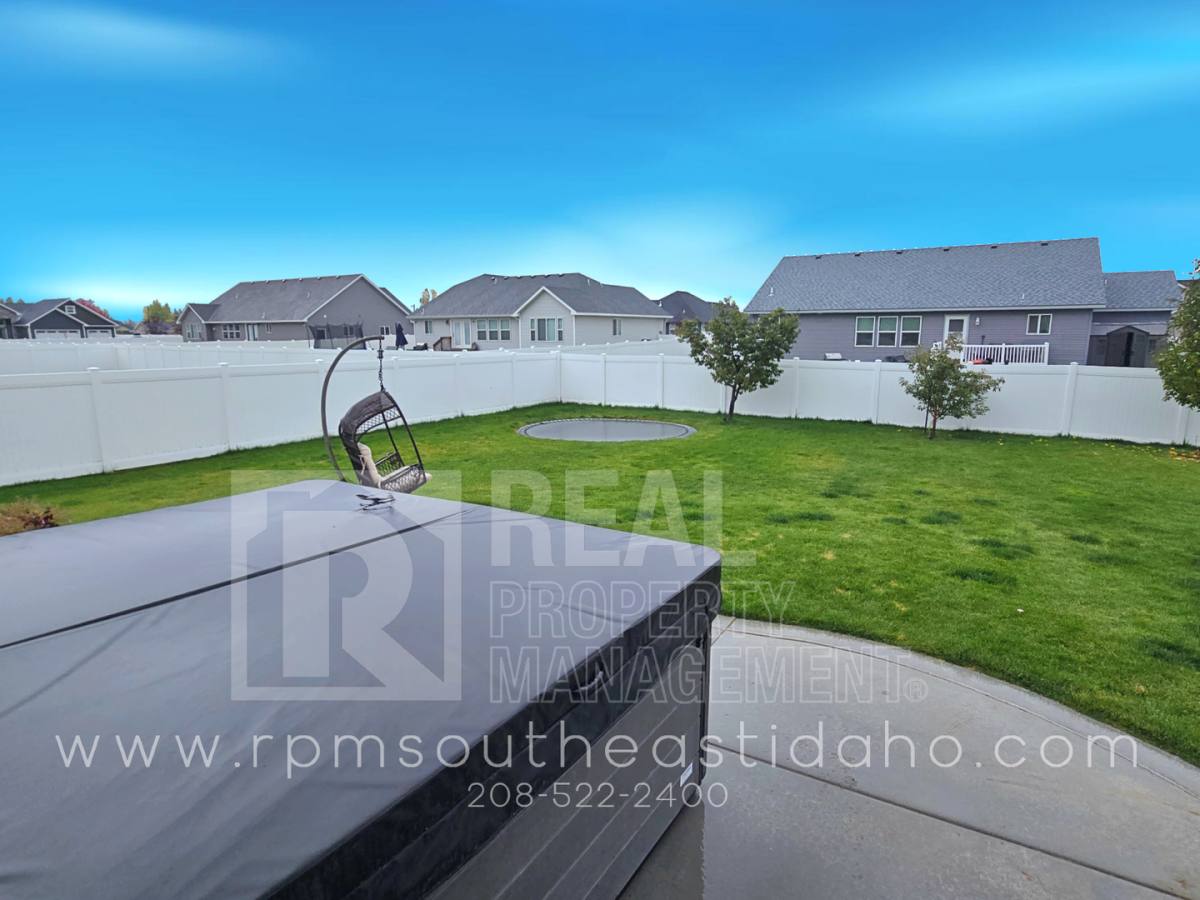 House for rent at 4802 Porter Dr, Idaho Falls, ID 83406