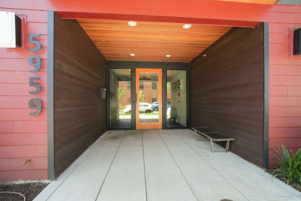 Apartment for rent at 5959 S Virginia Ave, Portland, OR 97239
