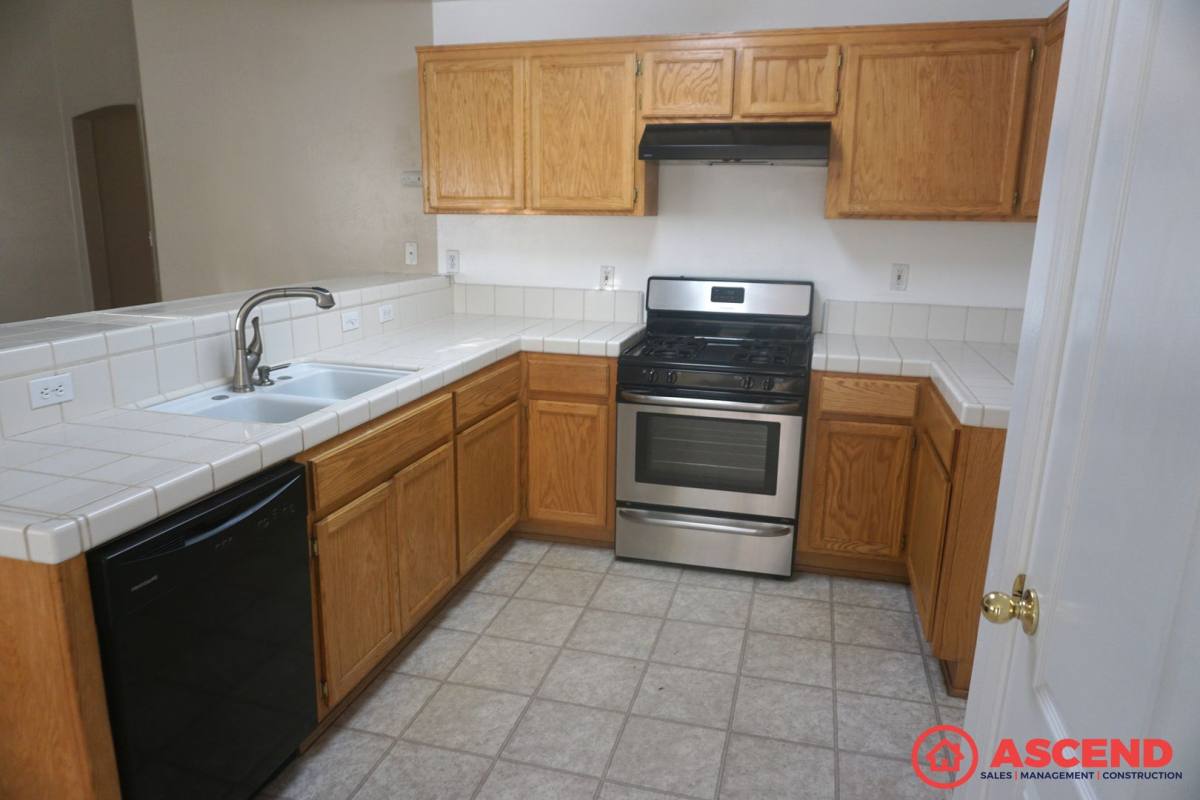 House for rent at 4216 Almond Grove Lane, Bakersfield, CA 93312