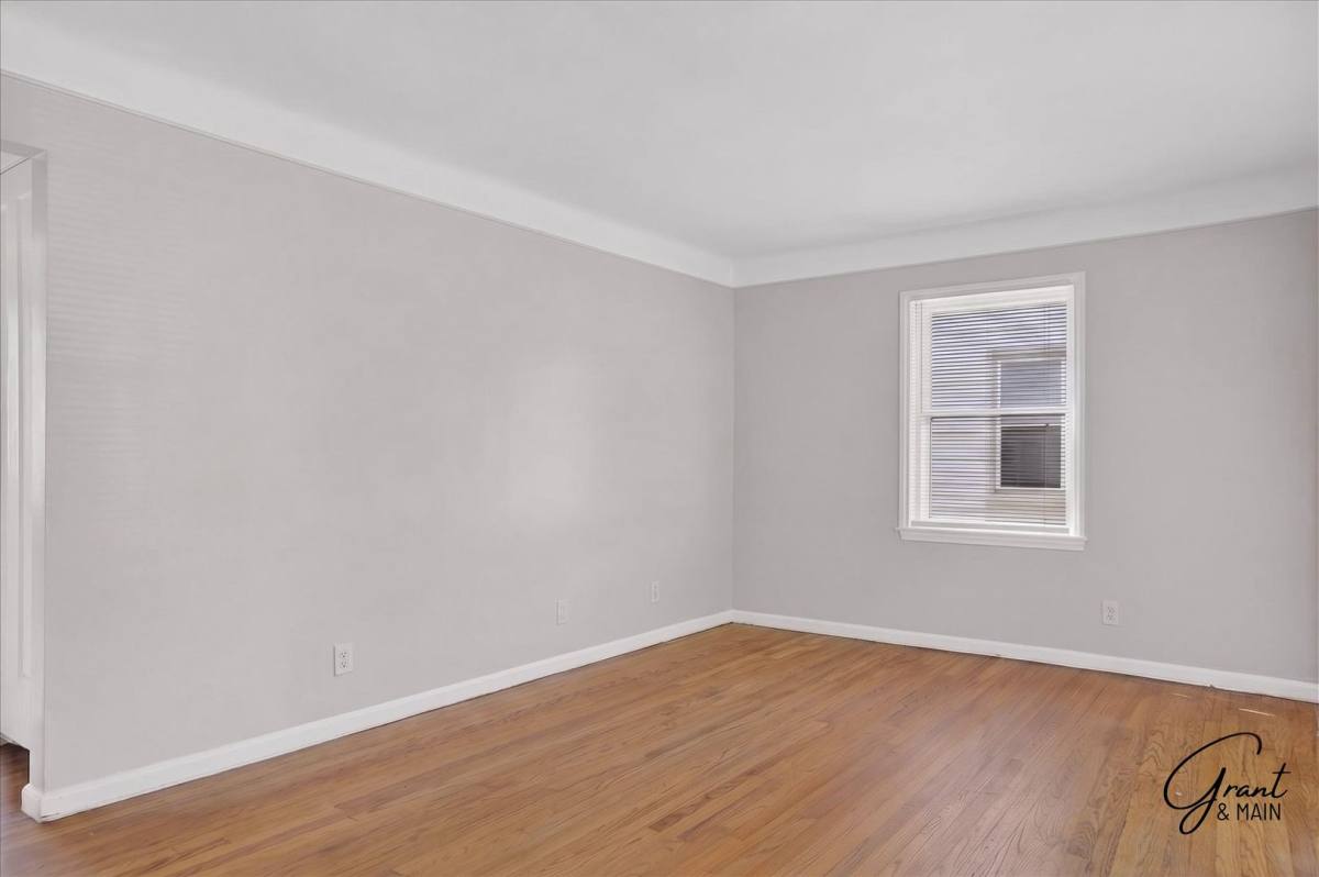 House for rent at 20410 Five Points, Redford, MI 48240