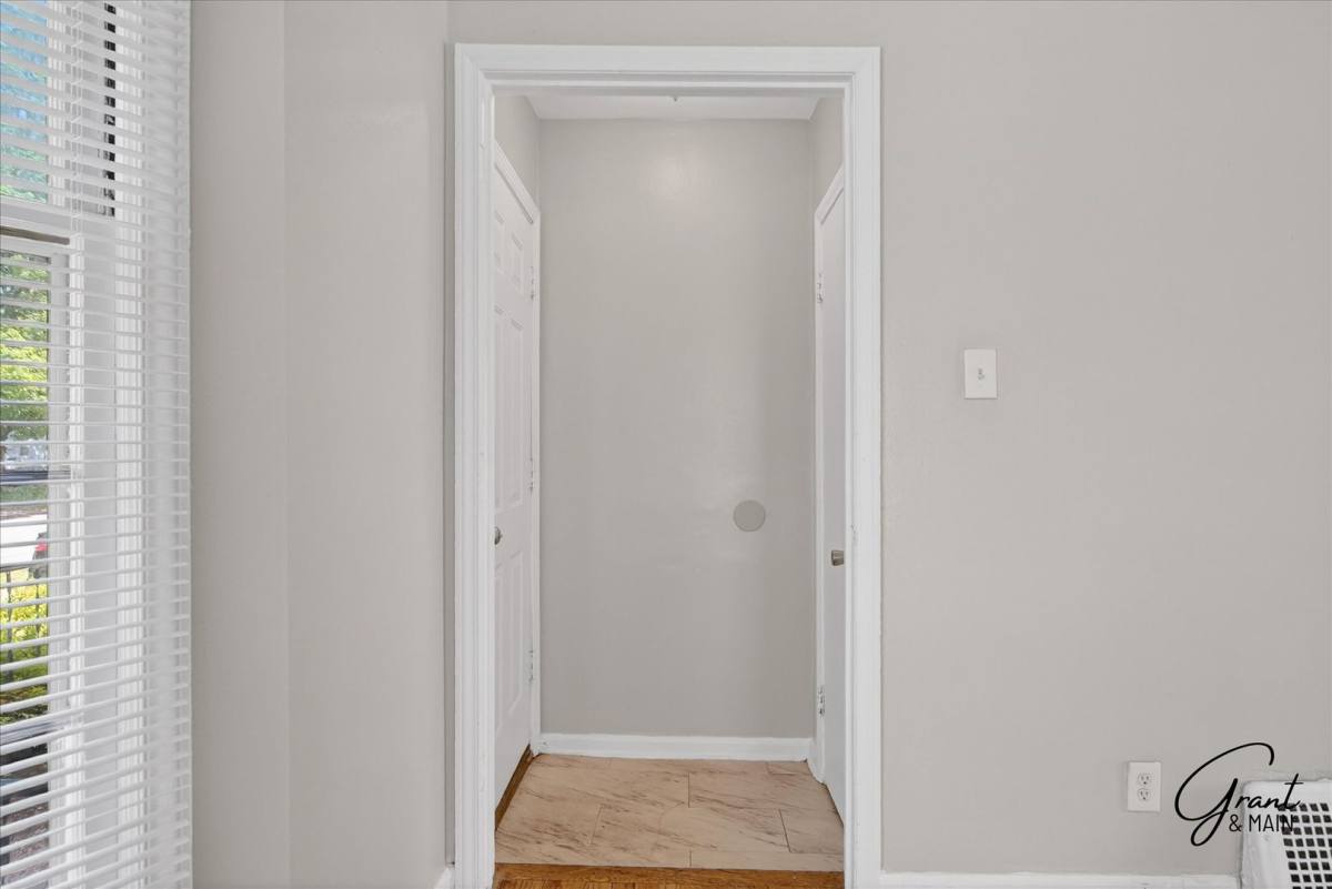 House for rent at 20410 Five Points, Redford, MI 48240