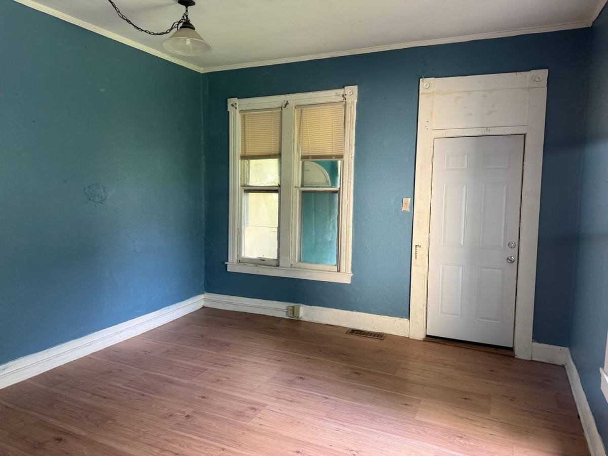 Apartment for rent at 1206 N 18th St, Saint Joseph, MO 64501