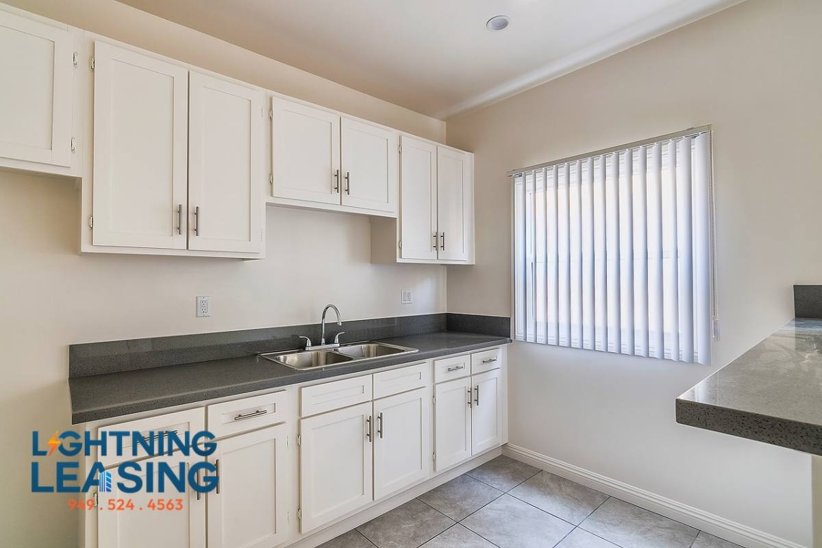 Apartment for rent at 420 N Coronado St #209, Los Angeles, CA 90026