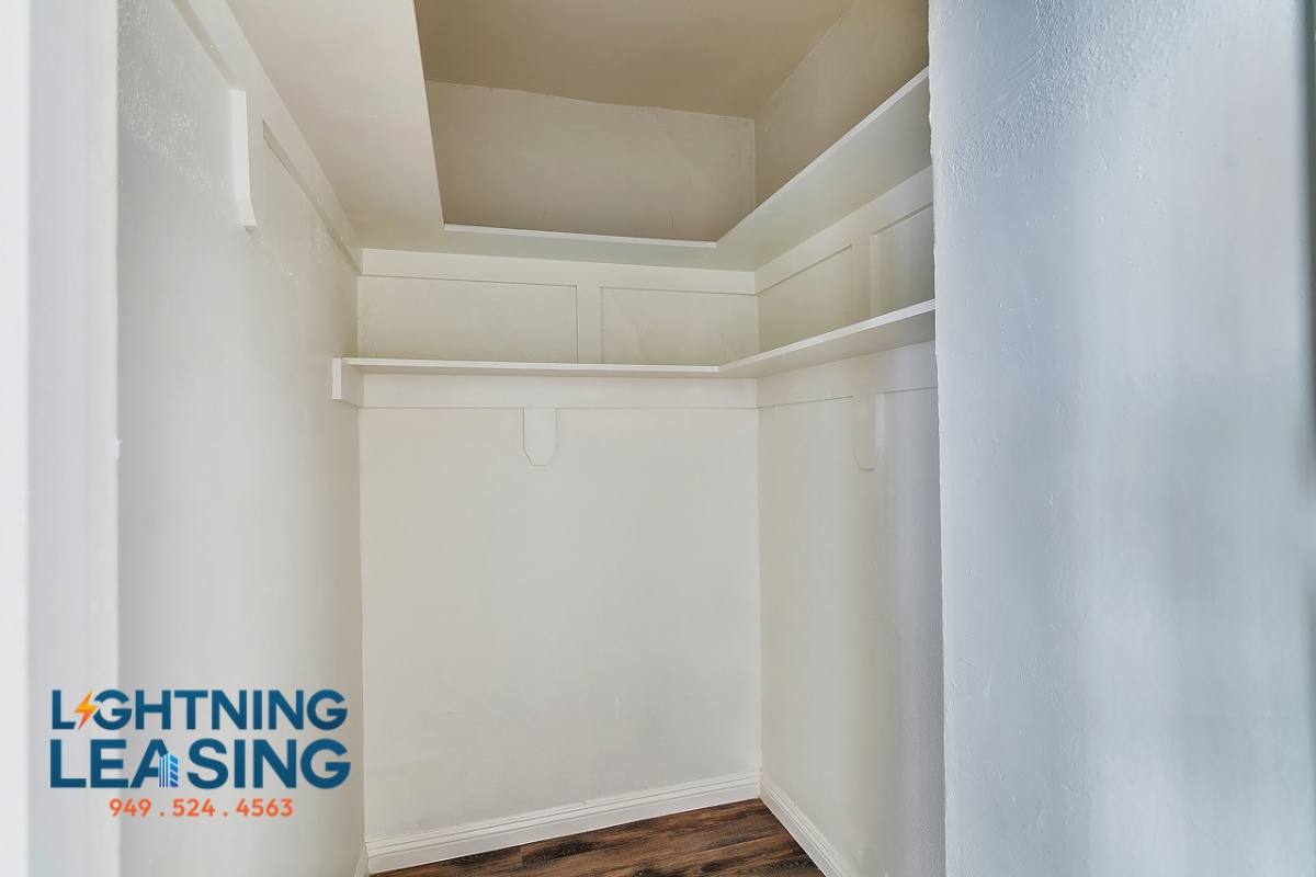 Apartment for rent at 420 N Coronado St #209, Los Angeles, CA 90026