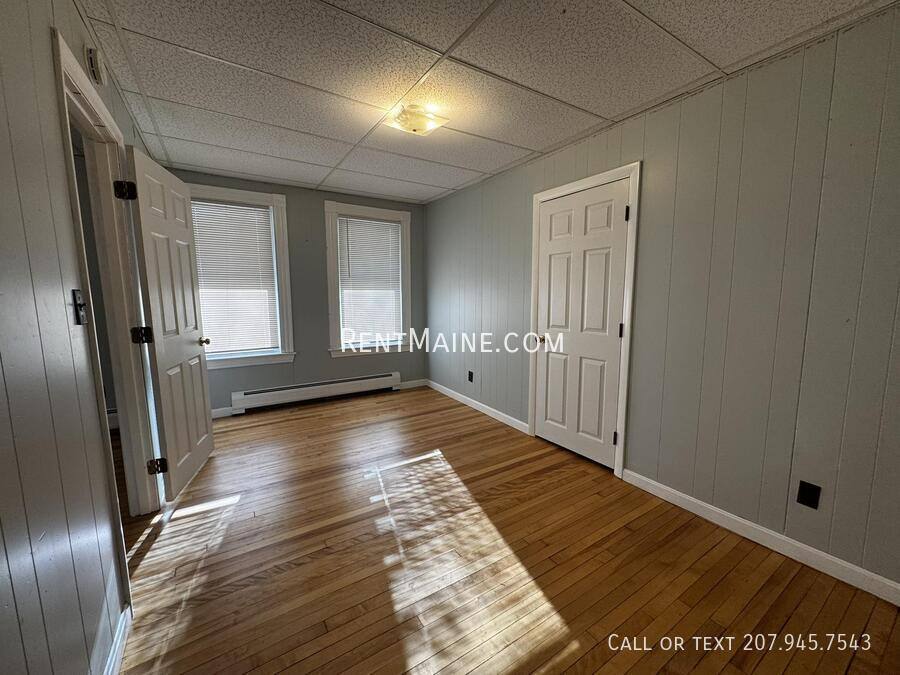 Apartment for rent at 17 Edwards St #1, Waterville, ME 04901