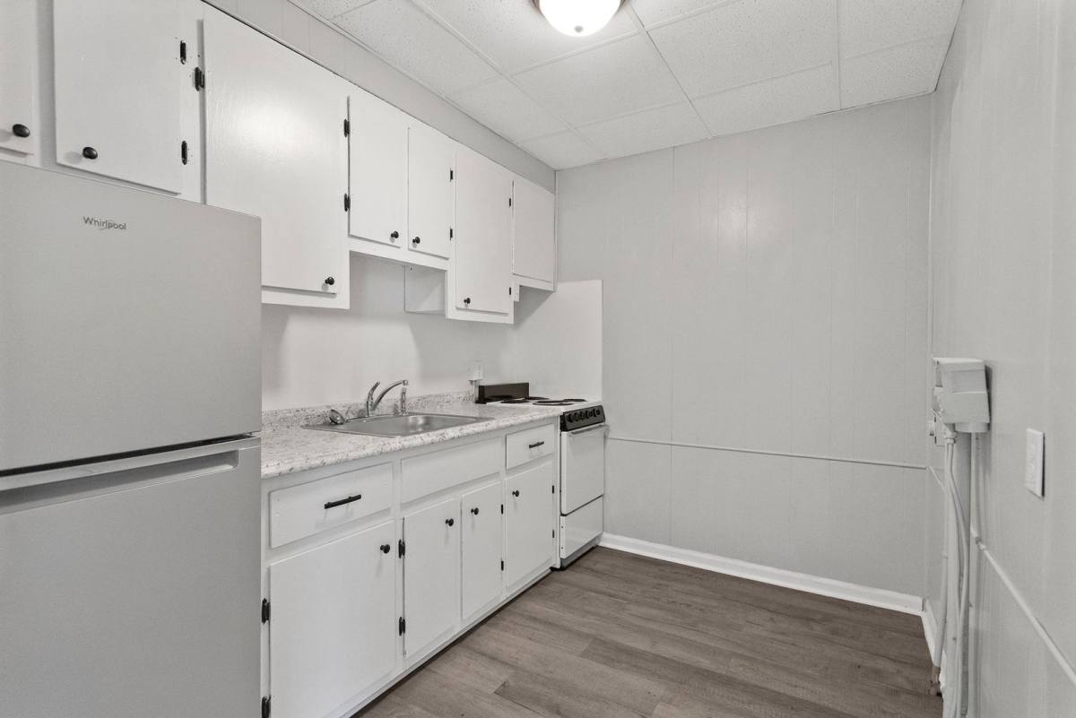 Apartment for rent at 825 Kentucky Ave, Bristol, TN 37620