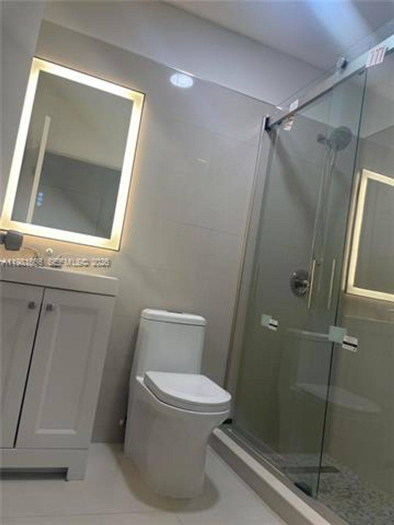 Townhouse for rent at 14728 Balgowan Rd Th, Hialeah, FL 33016